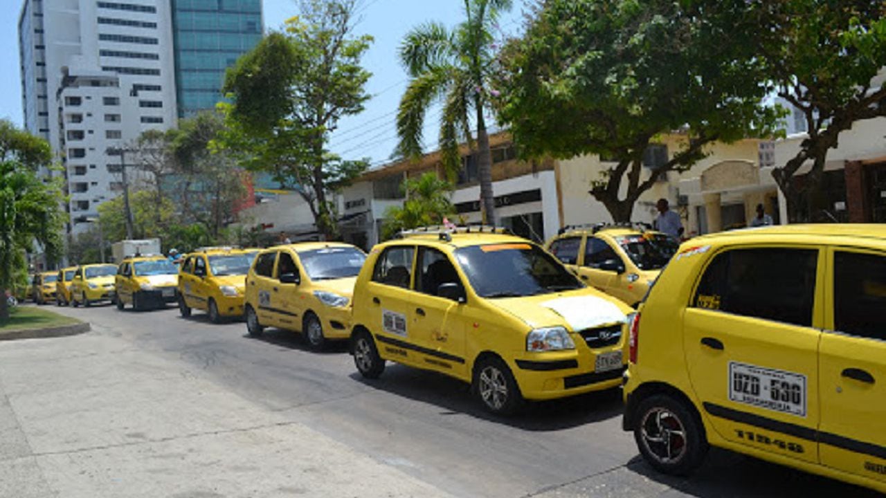 Barranquilla extiende la medida de 'pico y placa' para taxis.
