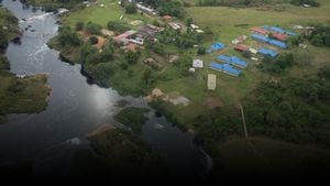 Panorámica de Mitú, capital del Vaupés, situada sobre el río Vaupés.