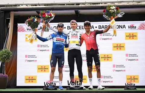 Mikel Landa, Tadej Pogacar y Egan Bernal, en el podio de la Vuelta a Cataluña.