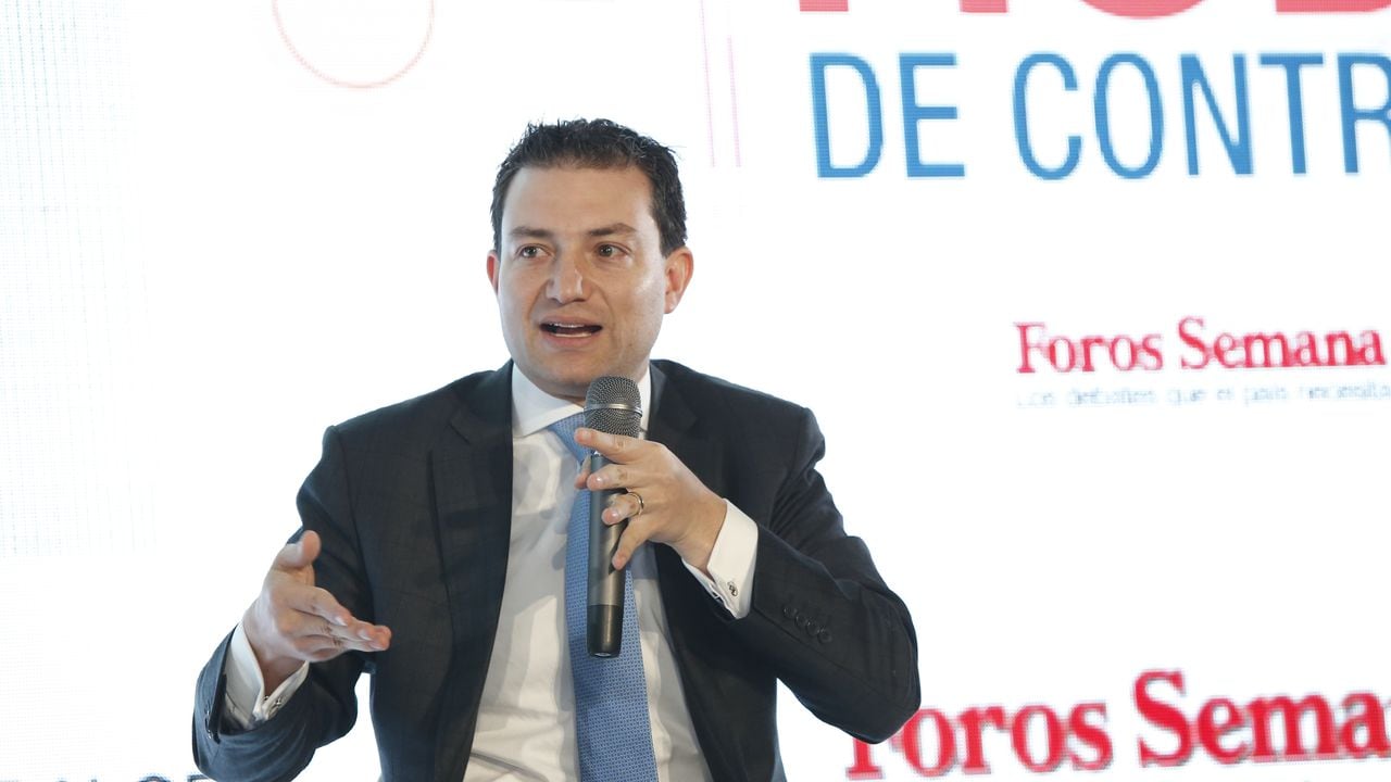 Carlos Felipe Córdoba Larrarte