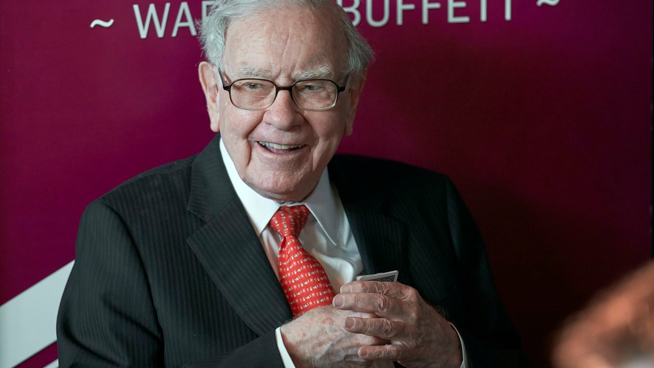 “A lo largo de 85 años la familia Kirby ha creado un negocio que tiene muchas similitudes con Berkshire Hathaway”, declaró Warren Buffett, presidente y consejero delegado de Berkshire Hathaway. (AP Photo/Nati Harnik, File)