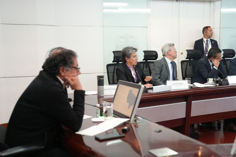 El presidente de la República, Gustavo Petro, y la alcaldesa de Bogotá, Claudia López, se reunieron este 24 de abril en la Casa de Nariño.