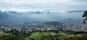 Medellín desde el cerro El Picaho, al occidente de la ciudad.