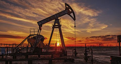  Por culpa de los bloqueos, la industria petrolera dejó de producir más de 2 millones de barriles de petróleo en mayo.