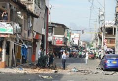 Atentado con una moto cargada de explosivos en jamundí Valle