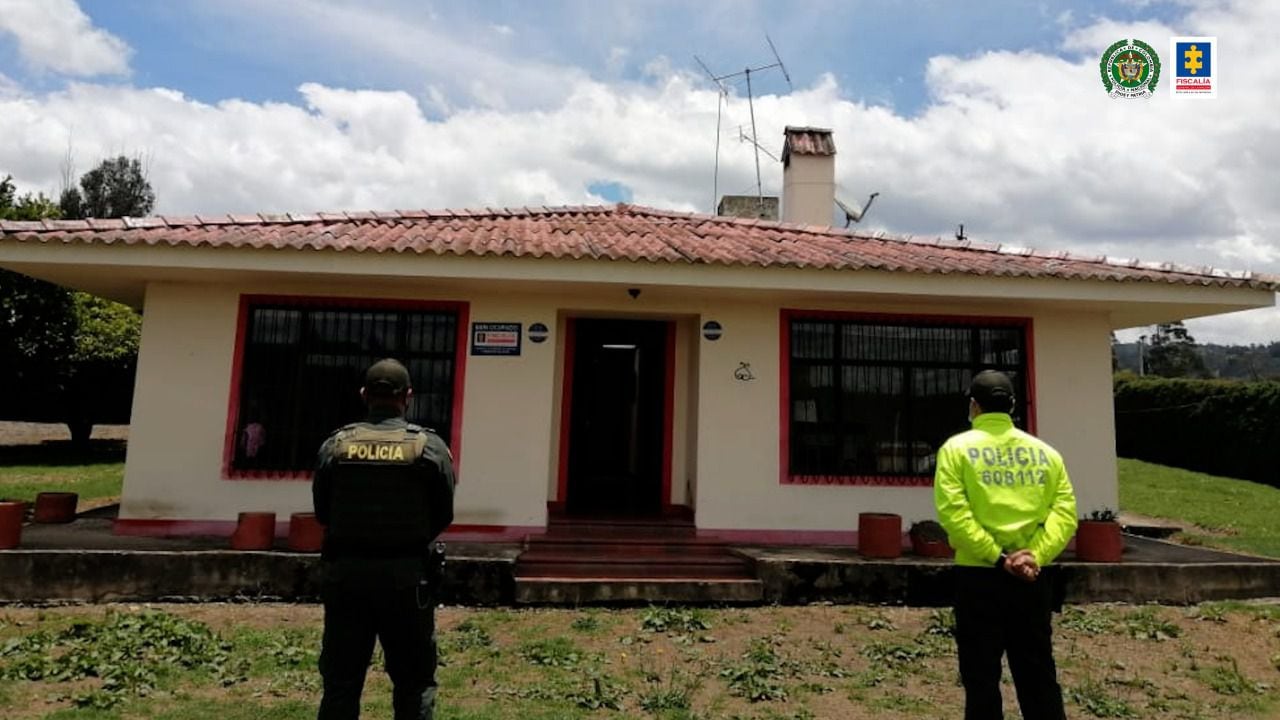 La Fiscalía ocupó con fines de extinción de dominio más de un billón de pesos en propiedades del extraditado esmeraldero Pedro Orejas.