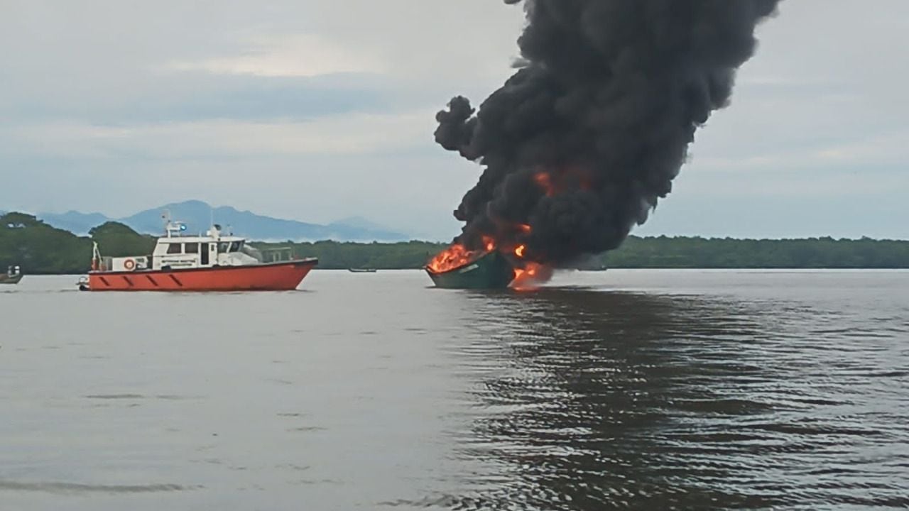 Embarcación se incendió en mar de Buenaventura