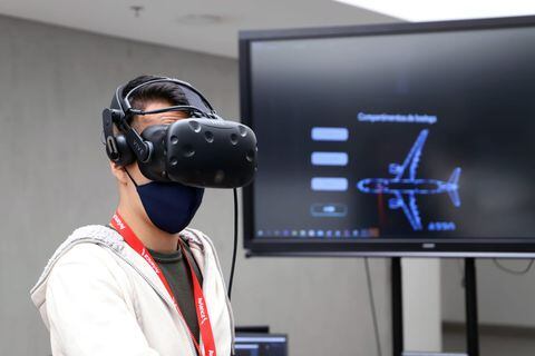 SENA y AVIANCA le apuestan a la realidad virtual para desarrollar nuevas plataformas de formación aérea