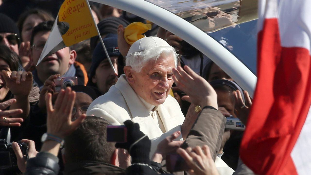 Benedicto XVI fue elegido como sumo pontífice tras la muerte de Juan Pablo II en 2005.