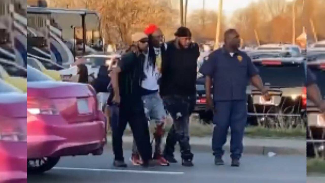 Una persona muerta y decenas de heridos en tiroteo durante exposición de carros en Arkansas