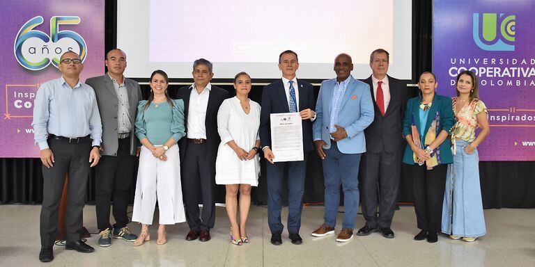 La Universidad Cooperativa de Colombia, UCC, obtuvo un reconocimiento por la gestión en el ámbito de la educación superior y la contribución al desarrollo regional.