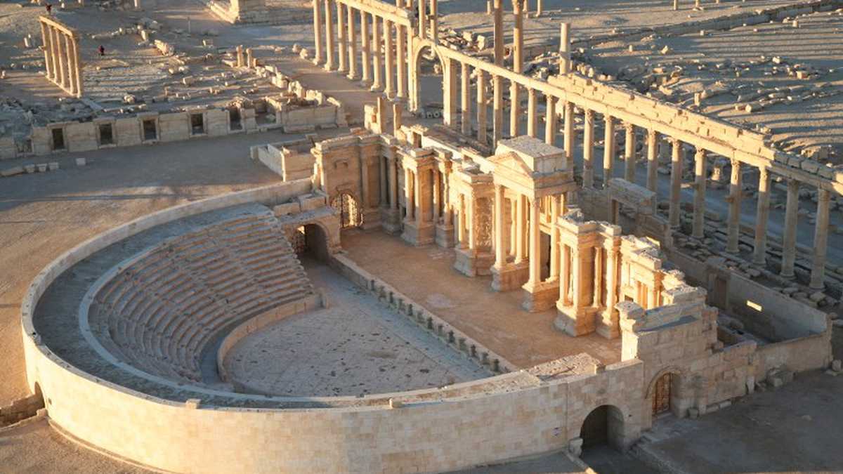 Desde hacía días el mundo miraba con preocupación cómo las tropas de Isis se acercaban a las ruinas de la milenaria ciudad de Palmyra, una de las ciudades históricas más hermosas del mundo. Para la madrigada del 21 de mayo la ciudad se había rendido ante los ataques del grupo terrorista. Foto: AFP 