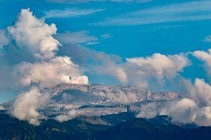 La actividad del volcán sigue siendo muy inestable