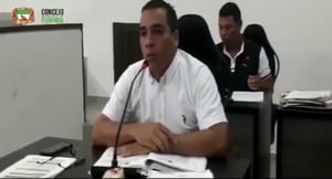 El concejal de Florencia, Caquetá, Jovanny Vásquez, quien enfrenta duros ataques por sus acusaciones contra su colega Heidy Cerquera.
