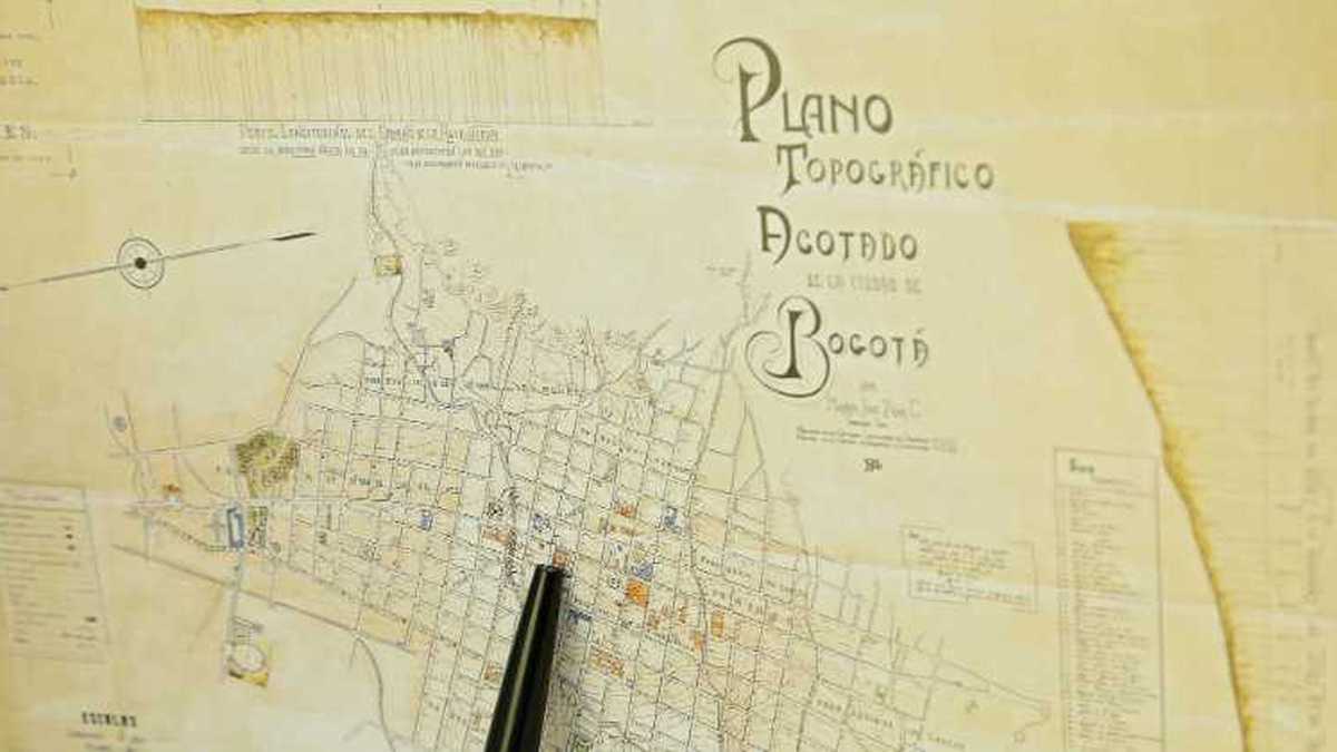 Plano topográfico de Bogotá de comienzos del siglo XX. Foto: Guillermo Torres.