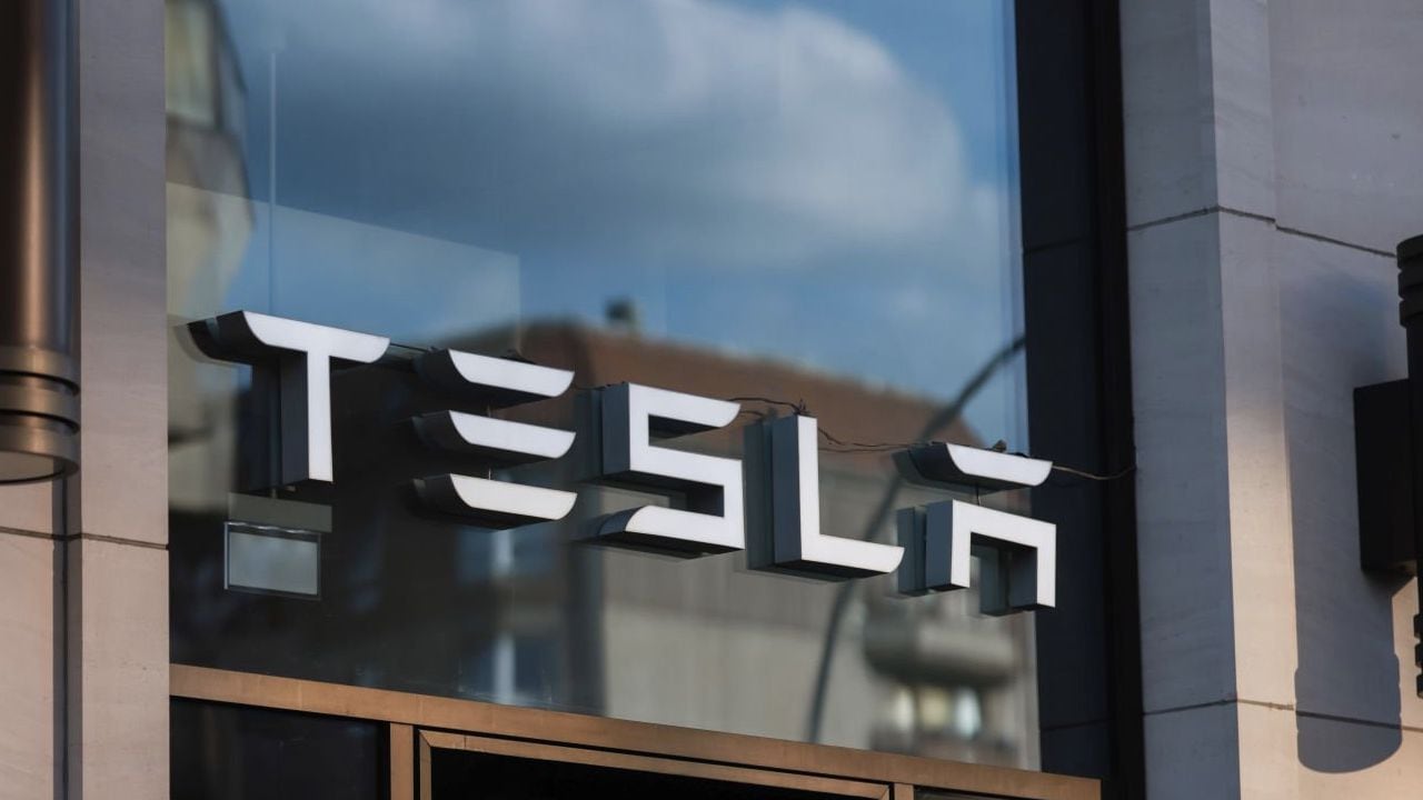 Tesla es uno de los gigantes de la venta de carros eléctricos en el mundo