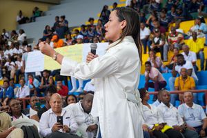 La ministra de Salud, Carolina Corcho, visitó el departamento de Chocó este 17 de febrero.