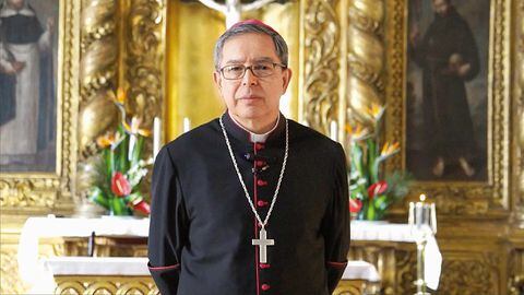  Monseñor Luis José Rueda no está de acuerdo con una constituyente. “Lo que deberíamos hacer es retomar la Constitución de 1991 y ponerla al servicio de Colombia”. 