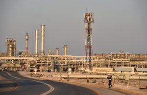 Refinería de petróleo en Arabia Saudita, imagen de referencia.