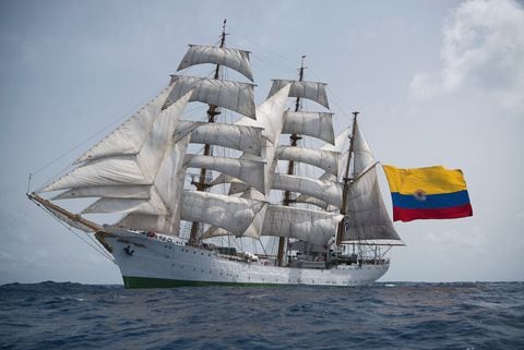 El Buque ARC Gloria no solo representa los principios de la Armada Nacional sino también la identidad que une a 50 millones de colombianos en torno a una bandera, un himno y un escudo. Le ha dado dos veces la vuelta al mundo.