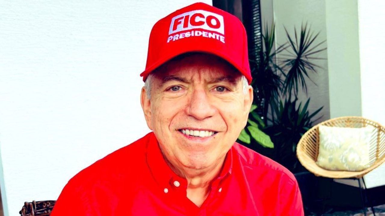 El expresidente César Gaviria vuelve a la plaza pública para hacerle campaña a Fico Gutiérrez.