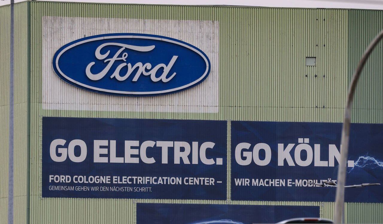 Fabricar más carros eléctricos sería una de las causas para despedir a varios empleados de Ford