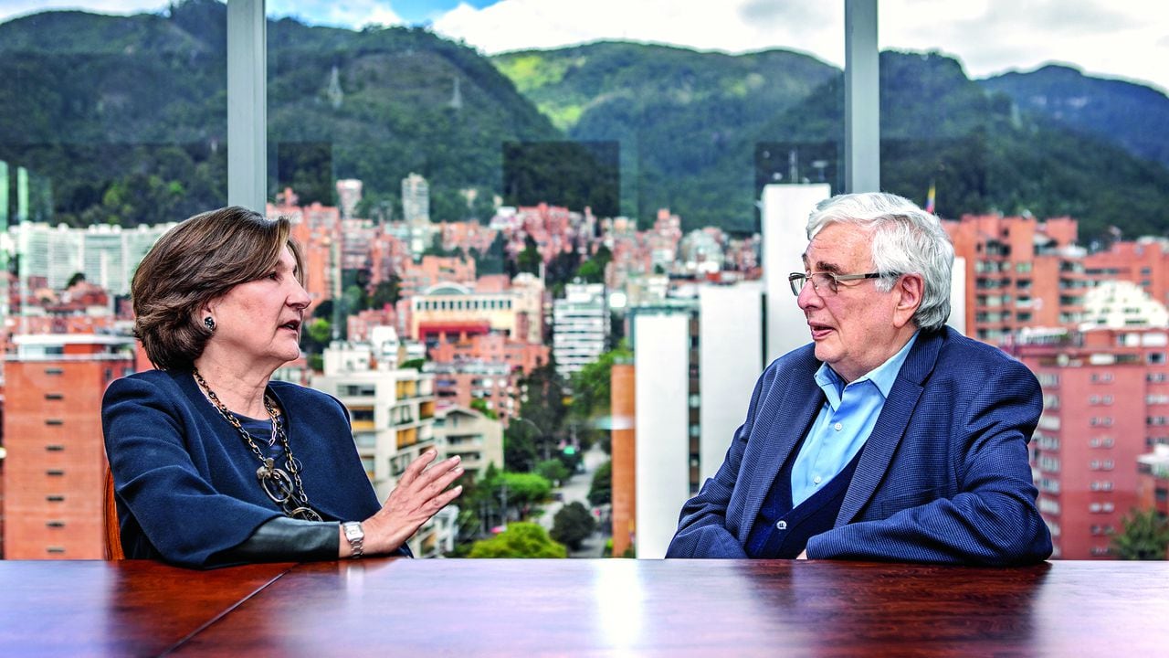Cecilia María Vélez y Moisés
Wasserman, dos expertos en educación.