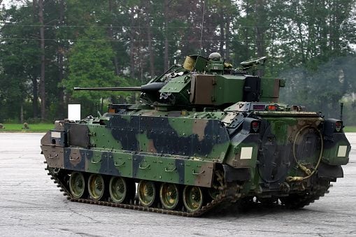 El Gobierno de Estados Unidos anunció este viernes 3.000 millones de dólares en ayuda militar para Ucrania que incluirá vehículos blindados Bradley.