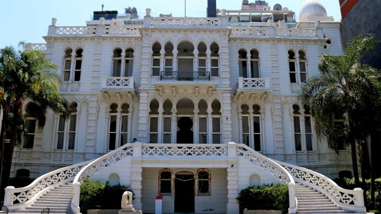 El blanco palacio estilo otomano de Sursock en Beirut