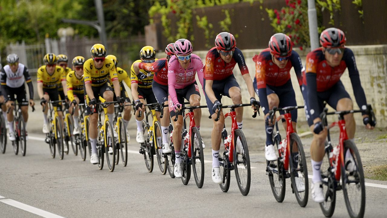 Britain's Geraint Thomas, 4th right, wears the pink jersey of the race overall leader as he pedals during the 12th stage of the Giro D'Italia, tour of Italy cycling race, from Bra to Rivoli, Thursday, May 18, 2023. (Fabio Ferrari/LaPresse via AP)