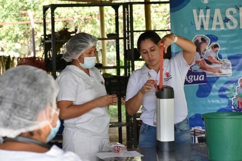 Una de las iniciativas de Sanofi CHC fue la donación de más de 300 filtros de agua.