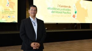 Carlos Alberto Rojas Cruz, Coordinador académico de la I Cumbre de alcaldesas y alcaldes del litoral Pacífico.