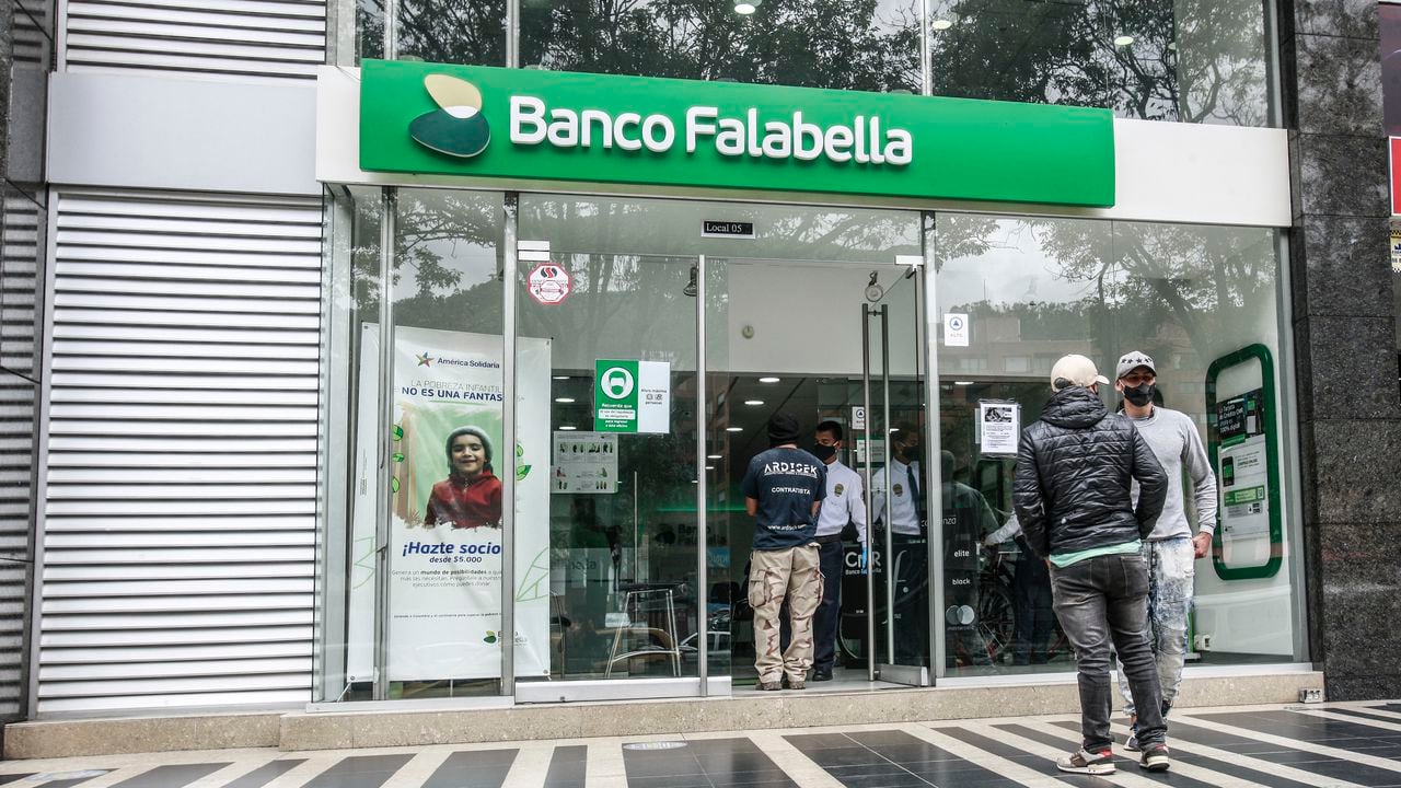 Fachada Banco Falabella Carrera 11 Calle 85