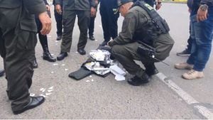 Descartan explosivos en maleta abandonada en Bogota.