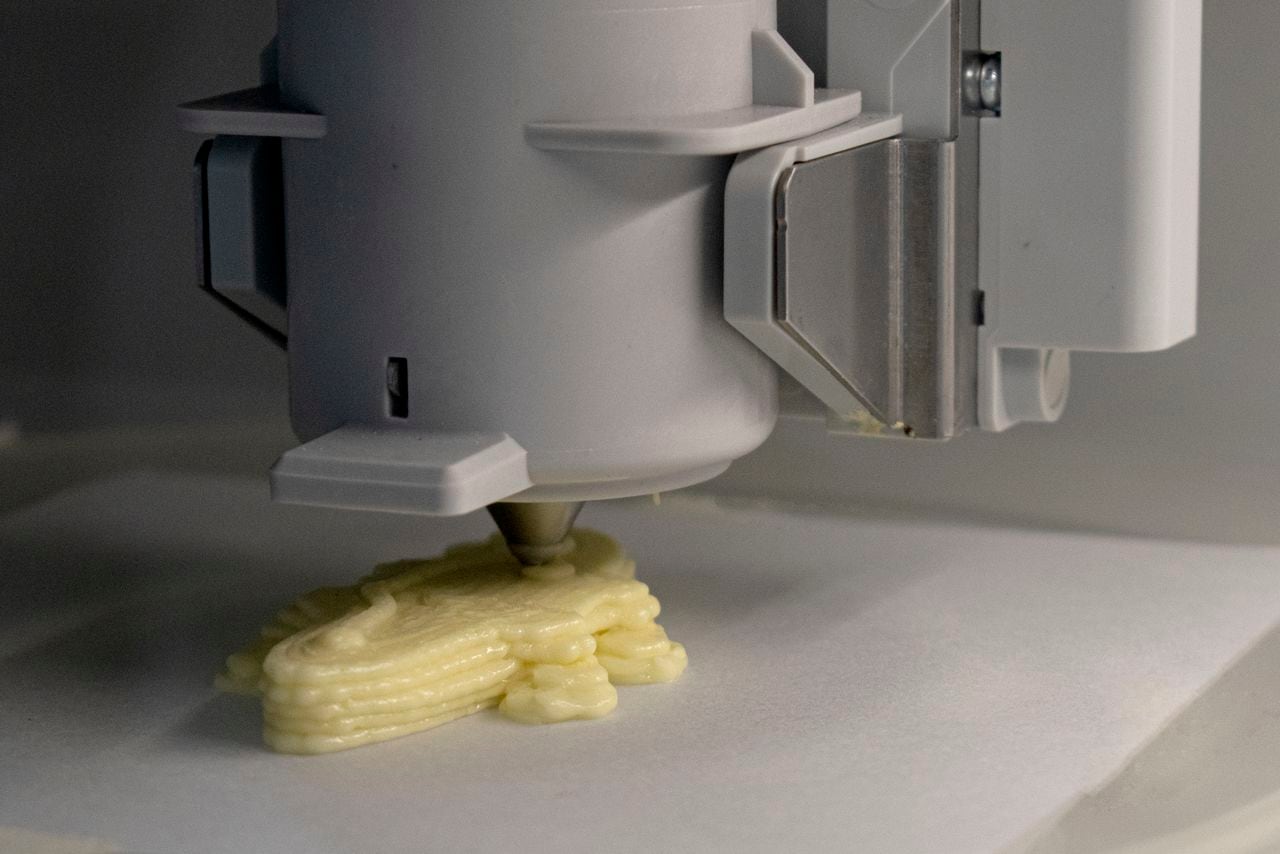 Las máquinas 3D de alimentos permiten transformar el asaí traído de Vigía del Fuerte en productos comestibles en minutos.