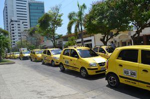 Barranquilla extiende la medida de 'pico y placa' para taxis.