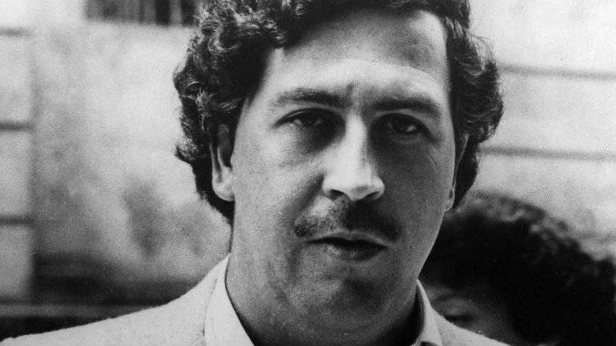 Escobar murió en 1993.