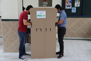 Colegio San Pedro Claver
Potencial electoral 13.723 votantes
Bucaramanga
13 marzo 2022
Foto Liliana Rincon