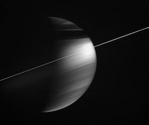 Los anillos de Saturno desaparecerán por la gravedad del planeta, aseguran científicos.