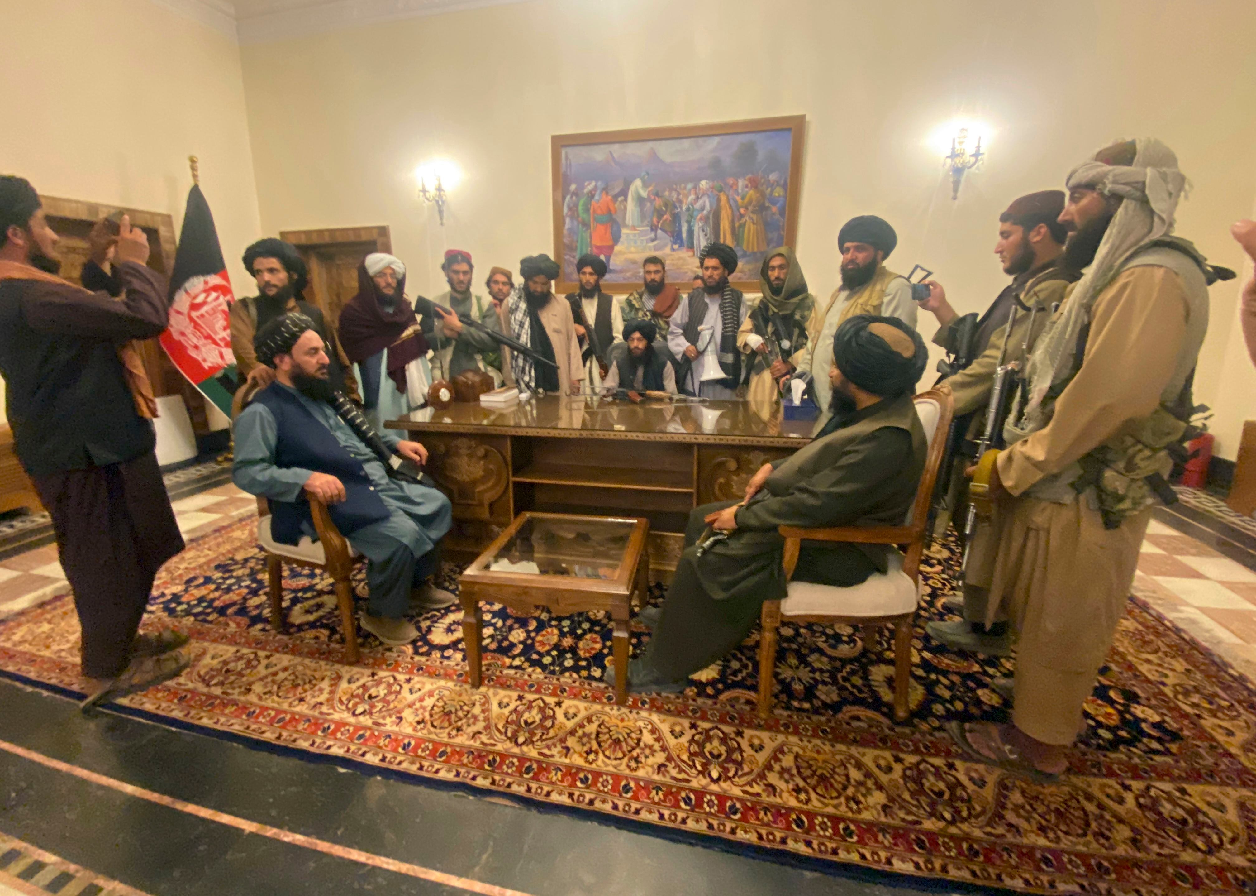 Las impactantes imágenes de la toma de Afganistán por parte de los talibanes