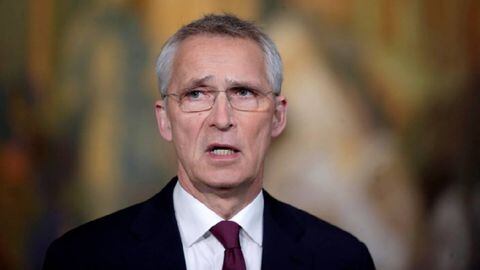 El Secretario General de la OTAN, Jens Stoltenberg, llega al Ayuntamiento de Oslo durante la reunión informal de ministros de Relaciones Exteriores en Oslo, Noruega.