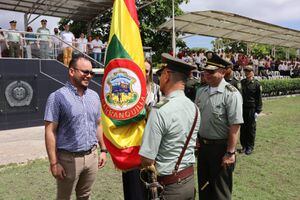 Comandante de la Policía Metropolitana de Barranquilla asumió su mando junto al jefe de la Oficina de Seguridad y Convivencia Ciudadana del Distrito, Nelson Patrón, y la secretaria de Gobierno Distrital, Jennifer Villareal.