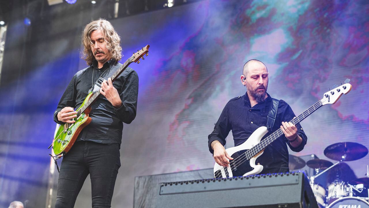 Mikael Akerfeldt y Martín Méndez de Opeth, en el Resurrection Fest de Viveiro, España.