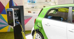 Los vehículos eléctricos son clave para reducir los niveles de contaminación ambiental. 