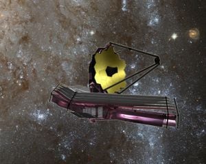 (Archivo) En esta foto de archivo tomada el 30 de agosto de 2007, la interpretación de este artista de la NASA muestra el Telescopio Espacial James Webb (JWST), un gran telescopio infrarrojo con un espejo primario de 6,5 metros. - Casi un mes después del lanzamiento, el Telescopio Espacial James Webb alcanzó su destino orbital a alrededor de un millón de millas (1,5 millones de kilómetros) de la Tierra. (Photo by Handout / NASA / AFP)