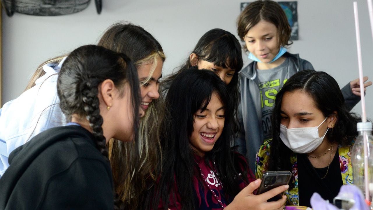 El colegio cultiva la creatividad, la curiosidad y el gozo por el aprendizaje en sus 1.400 estudiantes.