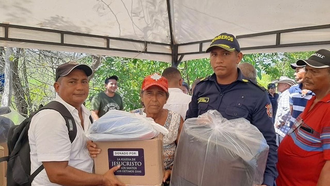 Familias afectadas por las lluvias recibieron ayudas.