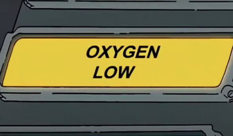 El submarino de Homero Simpson se queda sin oxígeno en el fondo del mar, tal como ocurrió con el submarino atrapado al lado del naufragio del Titanic
