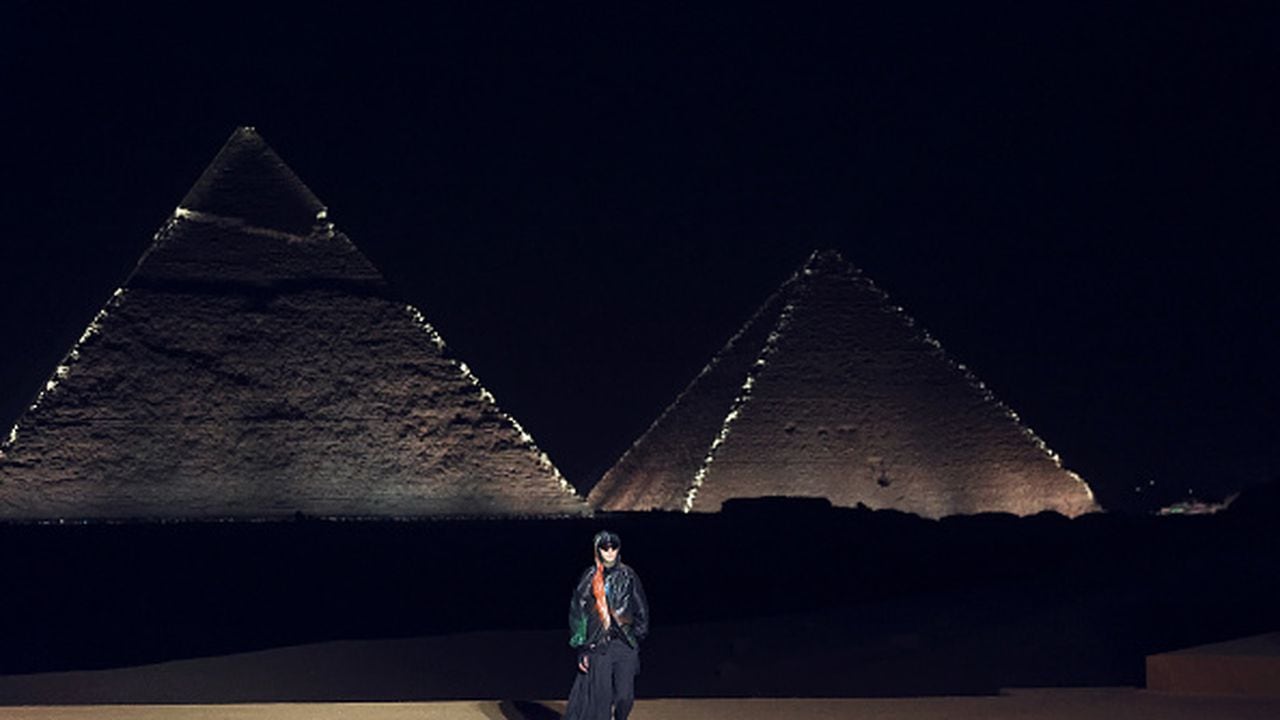 Pasarela de Dior en las pirámides de Guiza, el sábado 3 de diciembre de 2022.