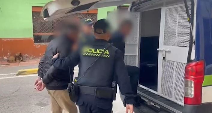 Estos falsos policías fueron capturados en la localidad de La Candelaria.